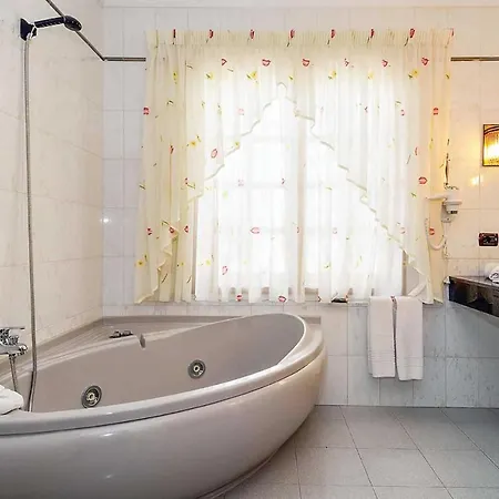 Willa Playa Blanca Sleeps 8 Air Con Wifi